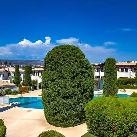 2 Bedroom Chloe With Communal Pool, Aphrodite Hills