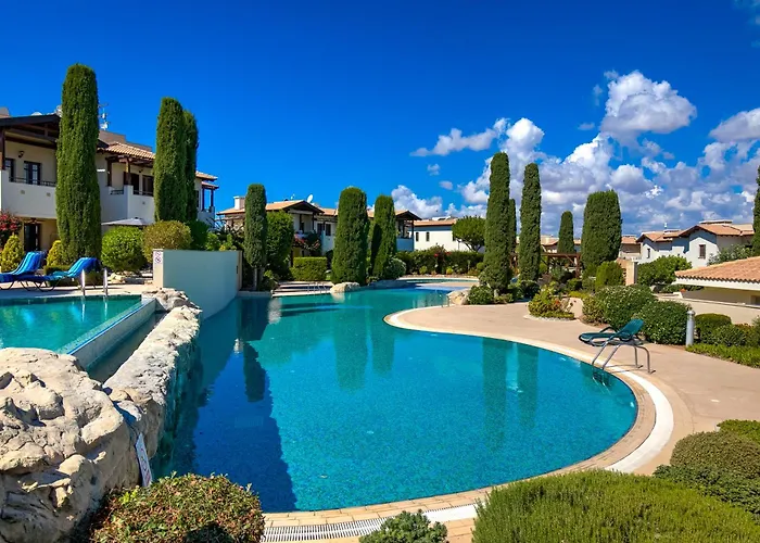 Apartamento 2 Bedroom Chloe With Communal Pool, Aphrodite Hills