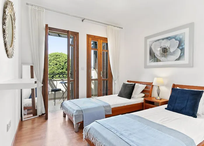 2 Bedroom Chloe With Communal Pool, Aphrodite Hills