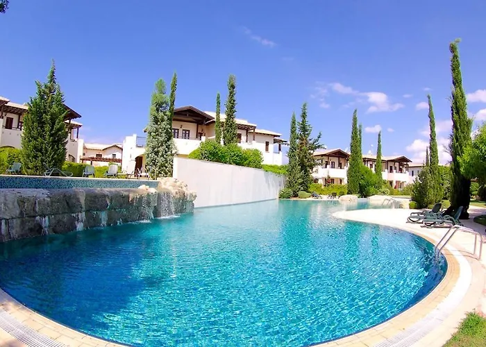 2 Bedroom Chloe With Communal Pool, Aphrodite Hills * Kouklia