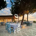 Appartement 2 Bedroom Chloe With Communal Pool, Aphrodite Hills *