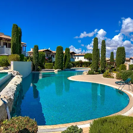 Apartment 2 Bedroom Chloe With Communal Pool, Aphrodite Hills