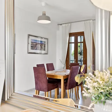 아파트 2 Bedroom Chloe With Communal Pool, Aphrodite Hills 코우클리아