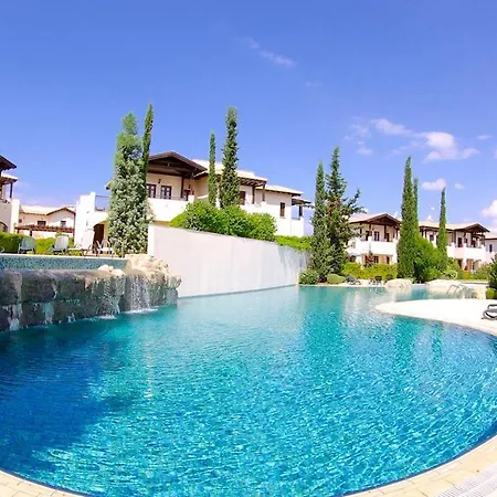 2 Bedroom Chloe With Communal Pool, Aphrodite Hills * Kouklia