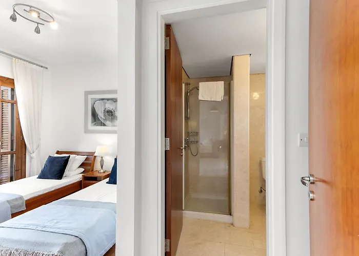 2 Bedroom Chloe With Communal Pool, Aphrodite Hills *