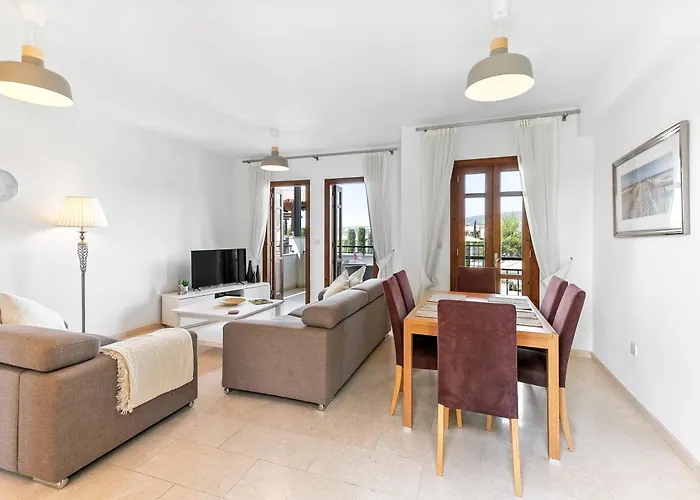 2 Bedroom Chloe With Communal Pool, Aphrodite Hills *